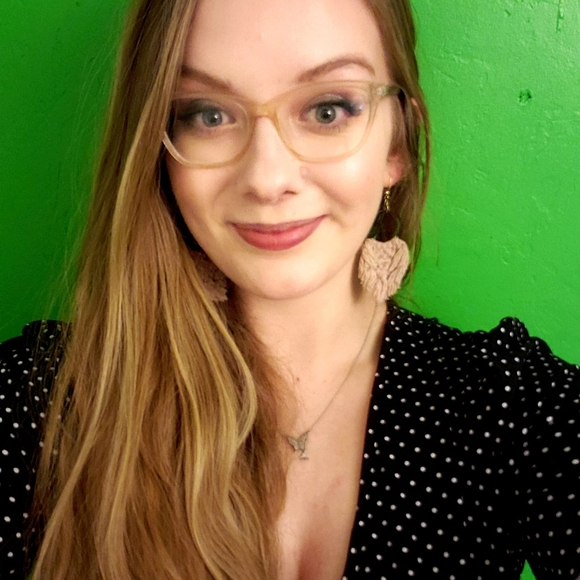 Meet your Posher, Brianna - Picture 1 of 1